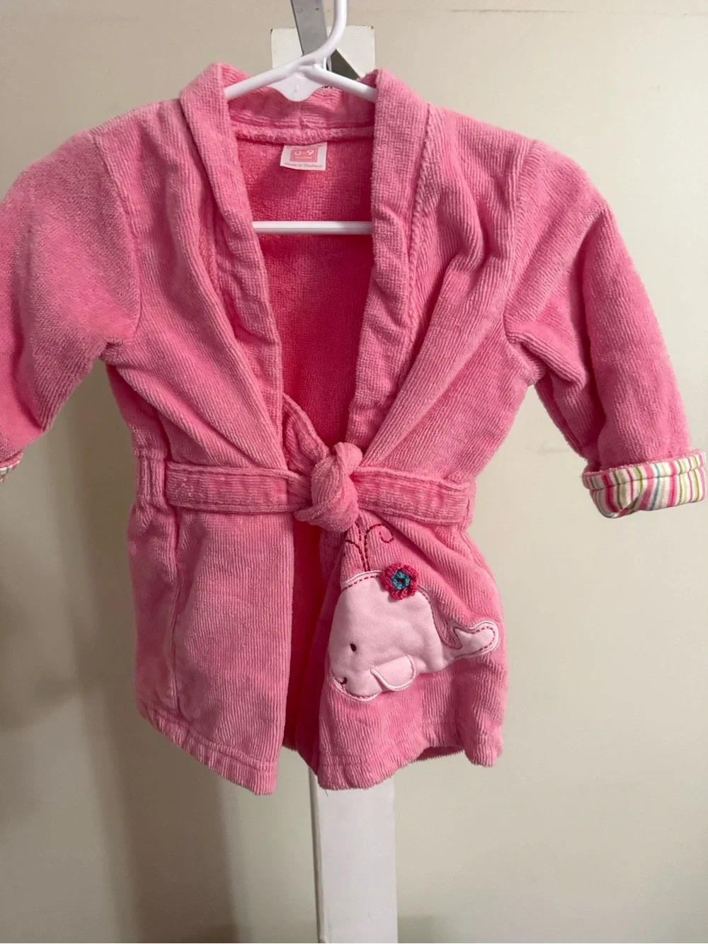 Carter’s Bath Robe - Picture 2 of 6
